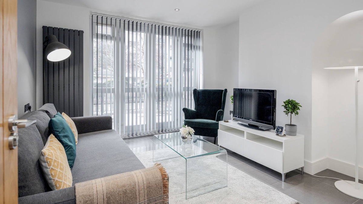 Bromley South Apartment | Luxury Chic Apartment near Canary Wharf, Excel, O2 & Stratford