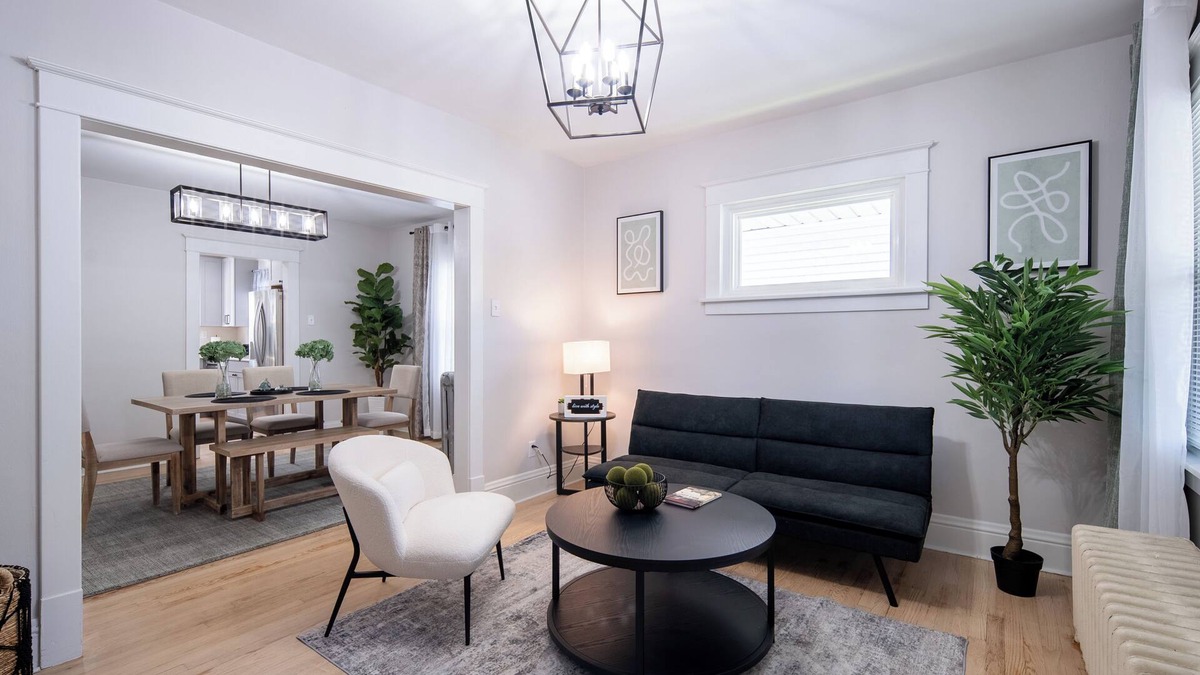 Albany Apartment | Luxury City-Center Home 2 in Heart of Albany