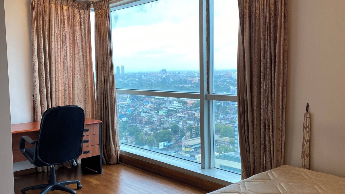 Kollupitiya House | Luxury city view apartment 2bhk in Colombo 03