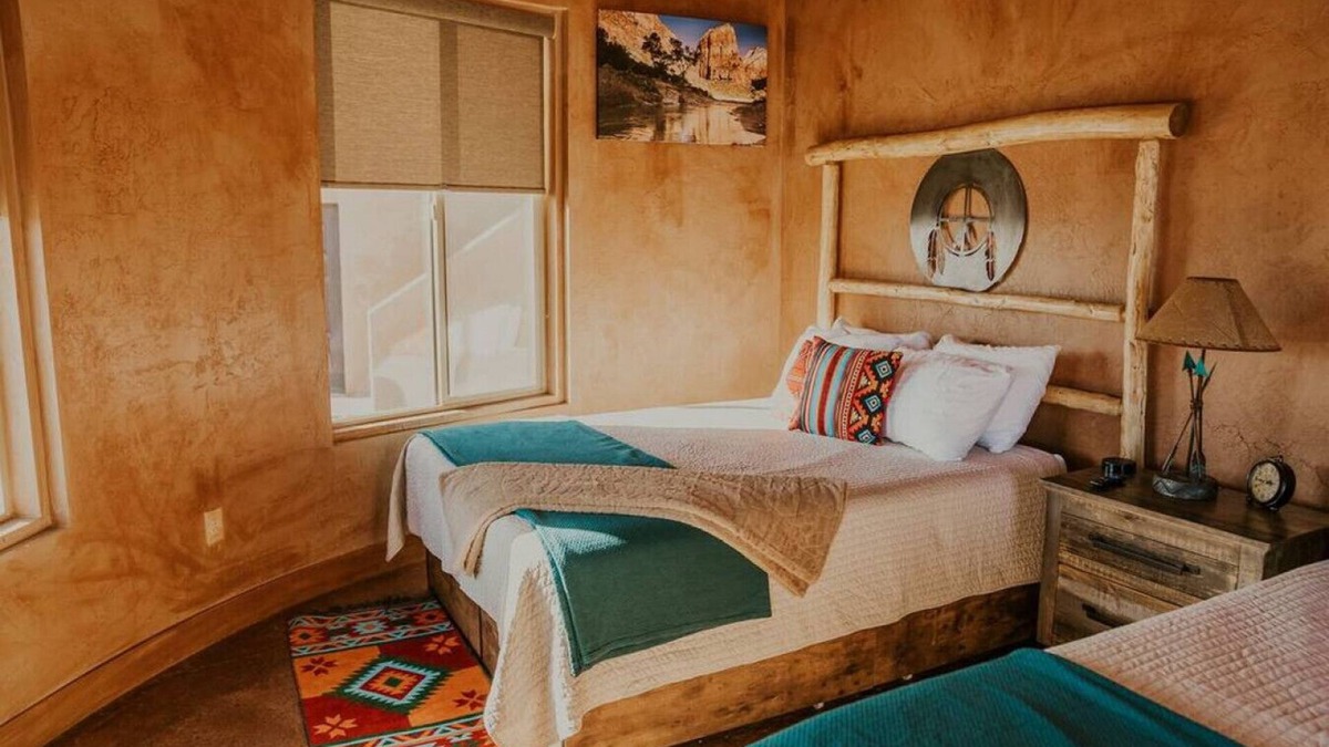 Virgin RV Rental | Luxury Cliff Dwelling Perfect For Families W/2 QB