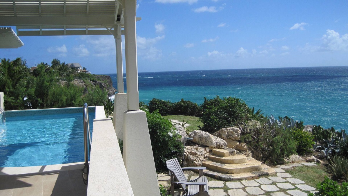 Ocean City Villa | Luxury cliffside villa with pool & stunning views of the Atlantic Ocean