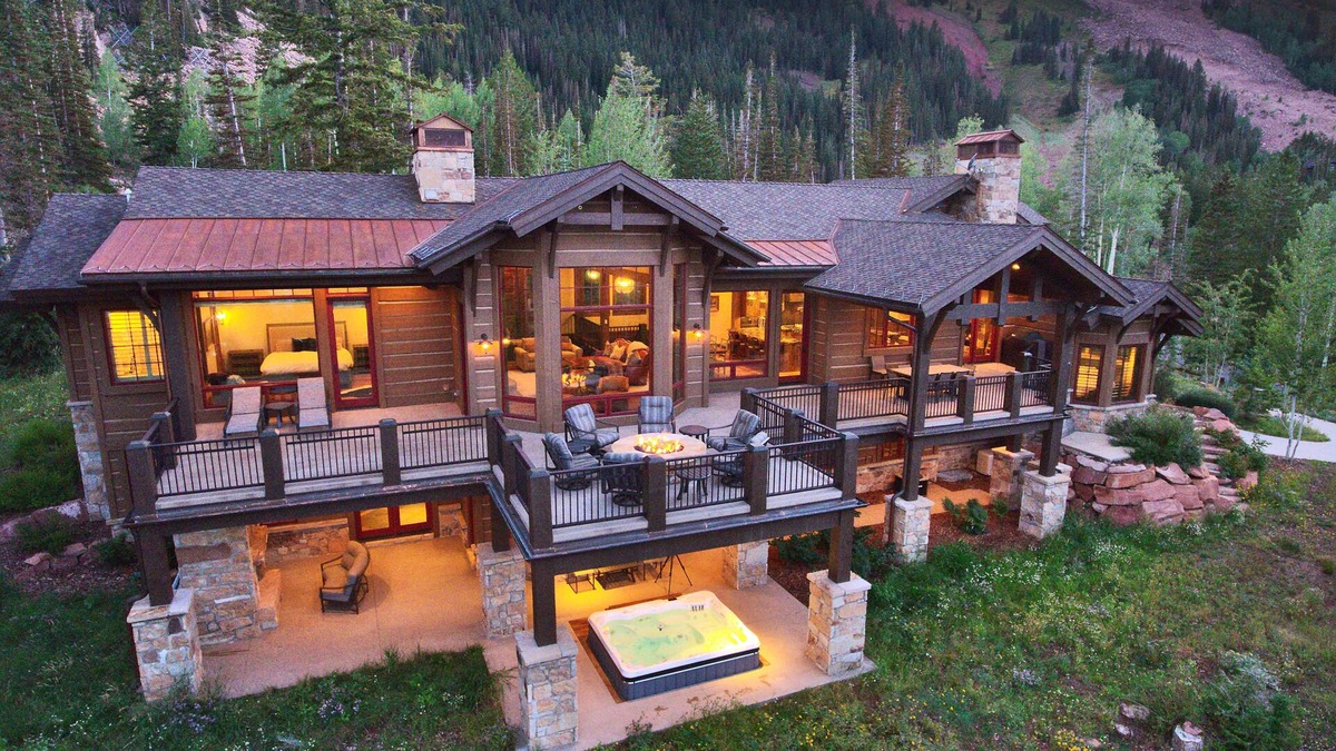 Park City House | Luxury Colony Location w/Front Door Ski, Hike, Bike Access. Private Hot Tub.