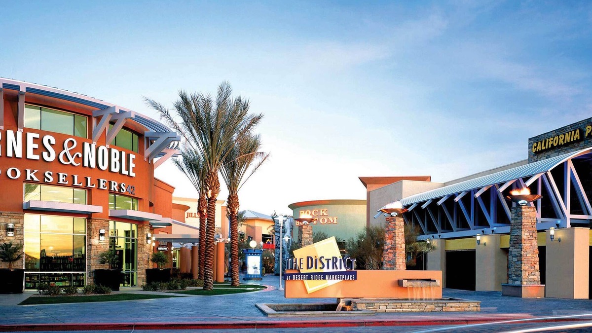 Desert View Village Condo | Luxury Condo Desert Ridge Area. 15 min to Phx Open Golf. 25 min to Super Bowl.