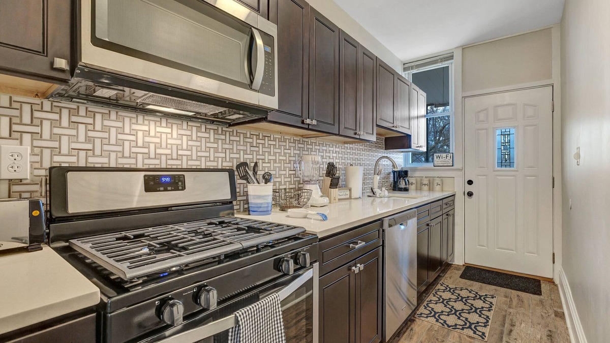 Southwest Garden Condo | Luxury Condo down the street from Tower Grove Park