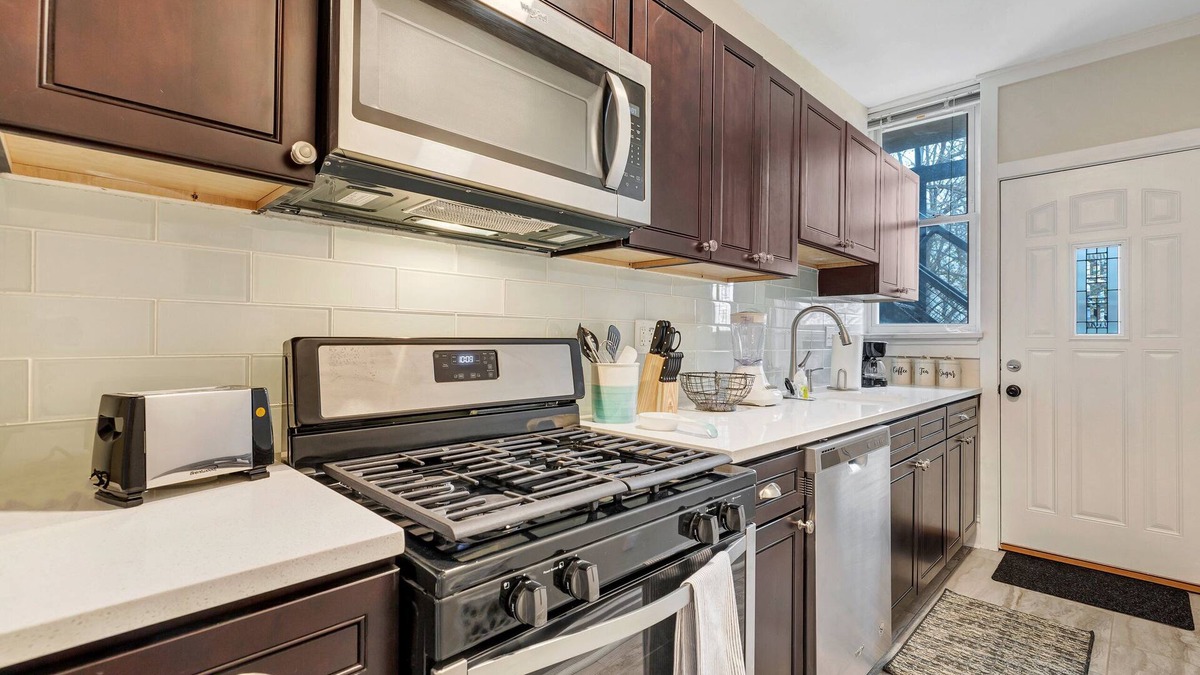 Southwest Garden Condo | Luxury Condo down the street from Tower Grove Park