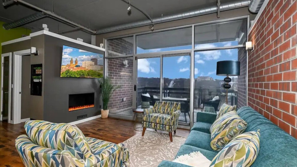 Elizabeth Park Valley Condo | Luxury Condo in Akron Northside District. Level 2 EV Charging complimentary !