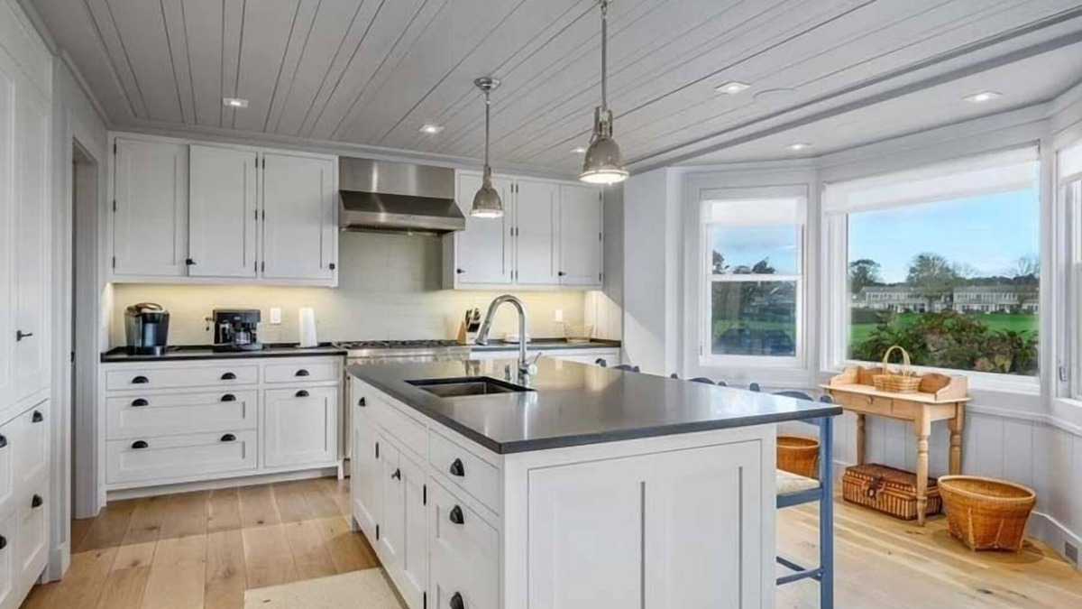 West Chatham Condo | Luxury condo in Chatham with amenities! RPMS119