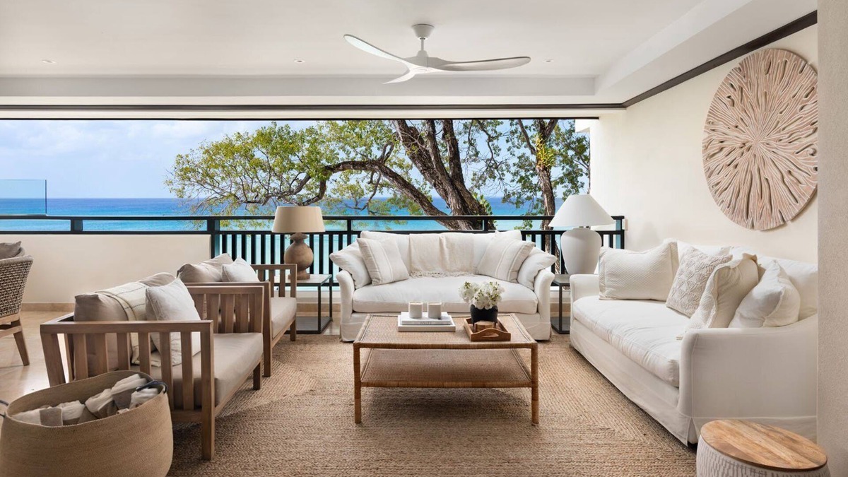 Old Trees Bay Condo | Luxury Condo on Beach - Coral Cove 7