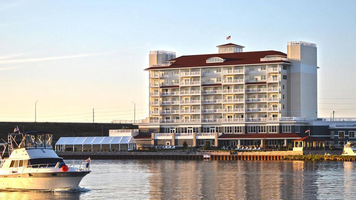 Saint Joseph Condo | Luxury Condo on River/Golf Course with all the amenities. 10 min walk to beach
