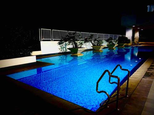 Valencia Apartment | Luxury Condo-Princeton Residence-New Manila Quezon City-Fast Wi-fi150mbps