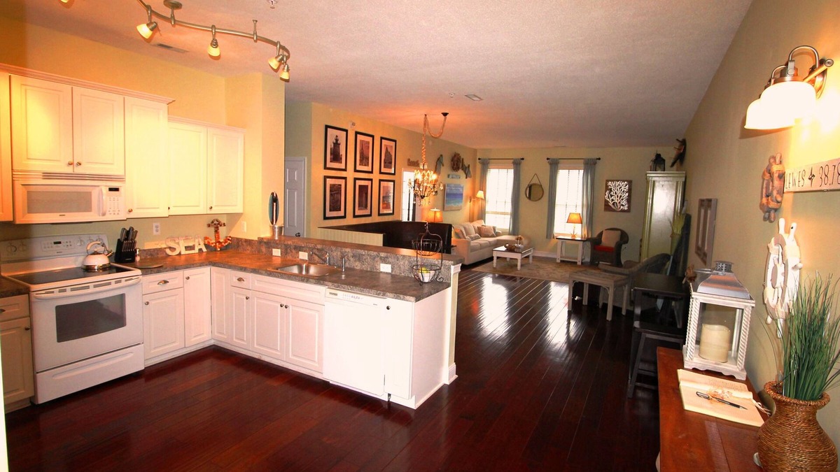Villages of Five Points Condo | Luxury Condo - Vofp - "Featured in Delaware Today"