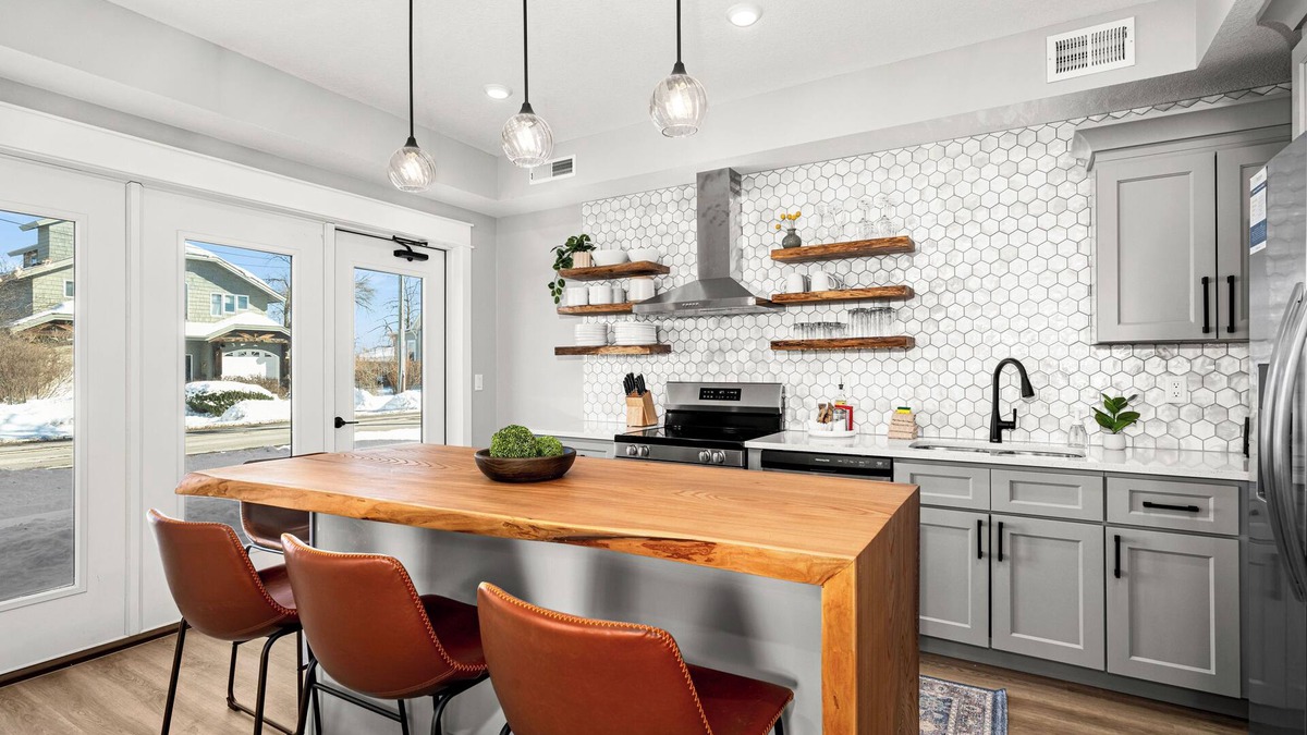 Park Point Condo | Luxury Condo w/Beach Access | Dragestil 715-1