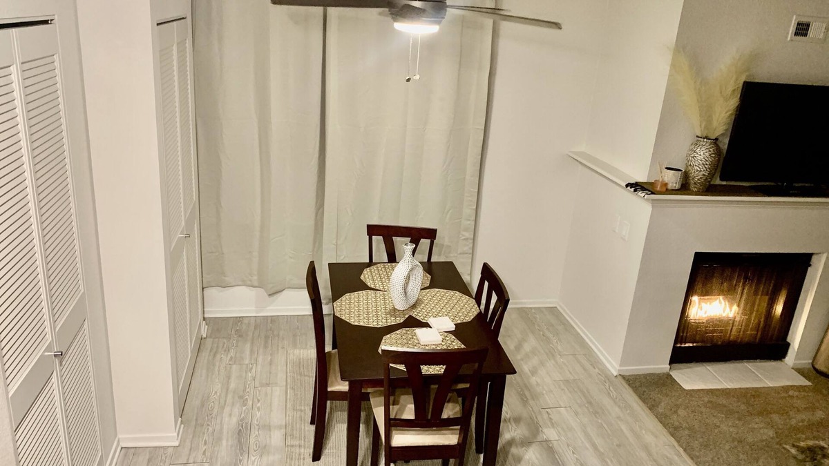 Burbank Bed & Breakfast | Luxury Condo w/Complimentary Breakfast and Free Parking! 5 mins from Universal