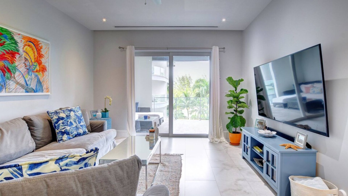 Nassau Condo | Luxury condo with a beachy Bahamian twist!
