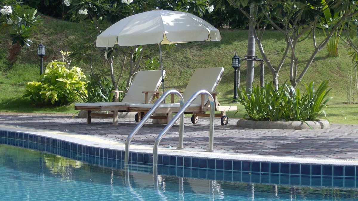 Khao Tao Condo | Luxury Condo with sea views with enormous swimming pool & jacuzzi