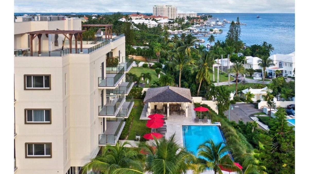 Paradise Island Condo | Luxury Condo with spectacular amenities on Paradise Island