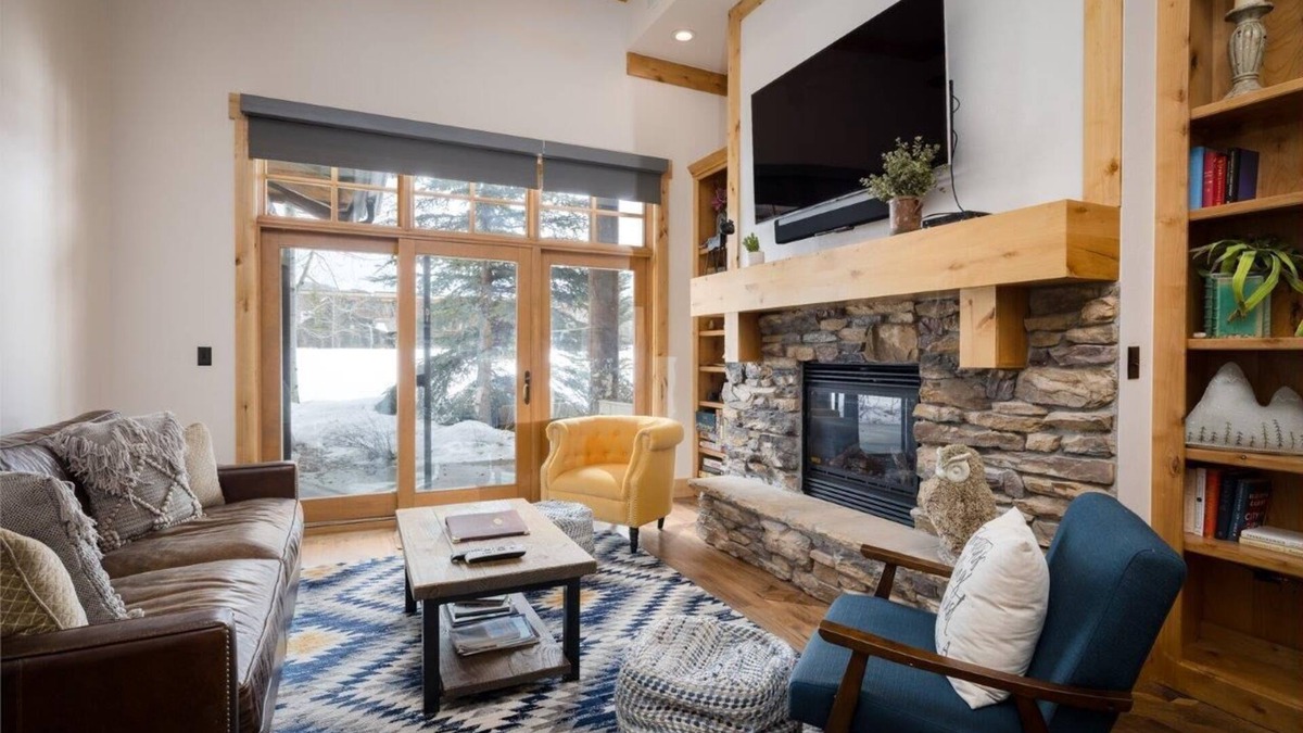Victor Condo | Luxury Condominium with Large Patio, Mountain Views, and Resort Amenity Access