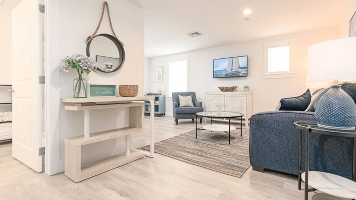 Plymouth Cultural District Condo | Luxury Corner Condo at Harbourtown on Historic Plymouth Harbour by the Mayflower