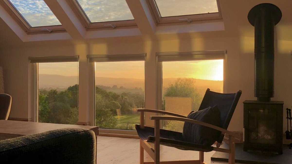 Montgomery Cottage | Luxury cosy countryside retreat, great for walkers. Sleeps up to 4.