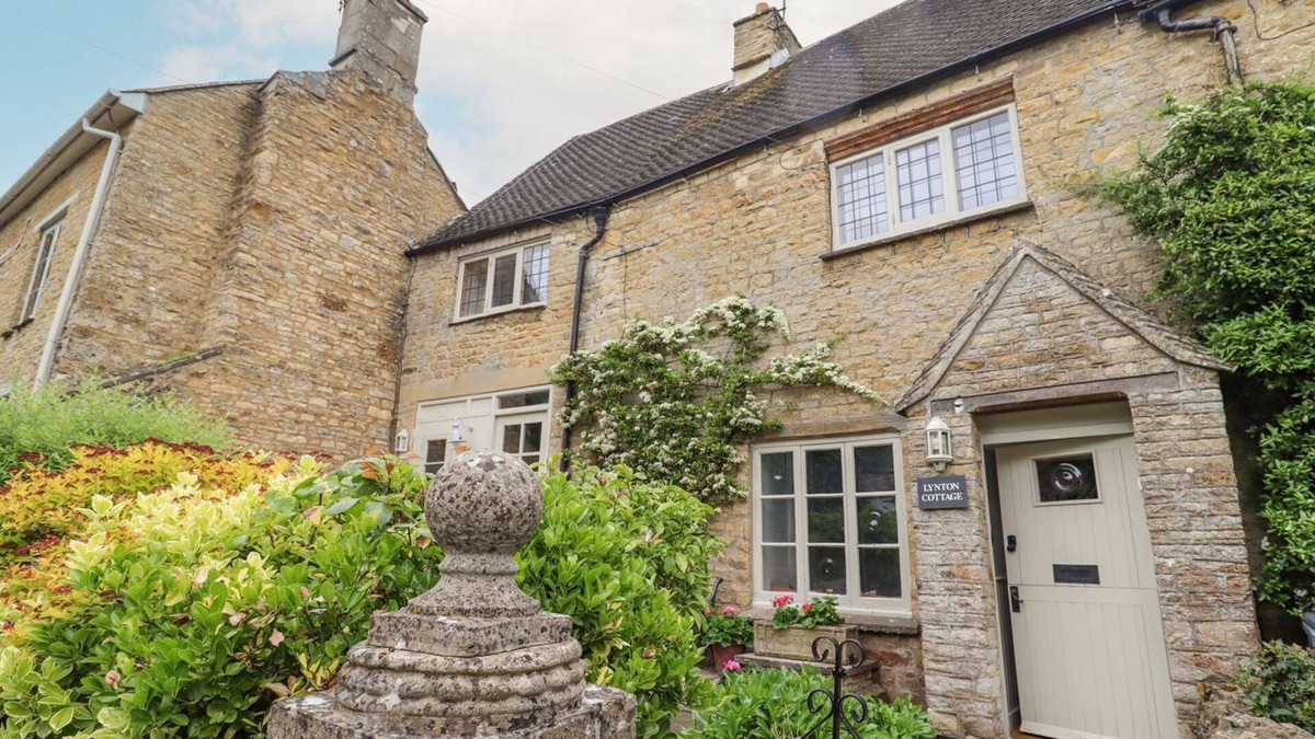 Enstone Cabin | Luxury Cotswolds Cottage - Near Soho Farmhouse