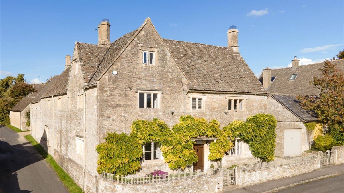 Aldsworth Cottage | Luxury Cotswold Holiday Home - Green Farm House
