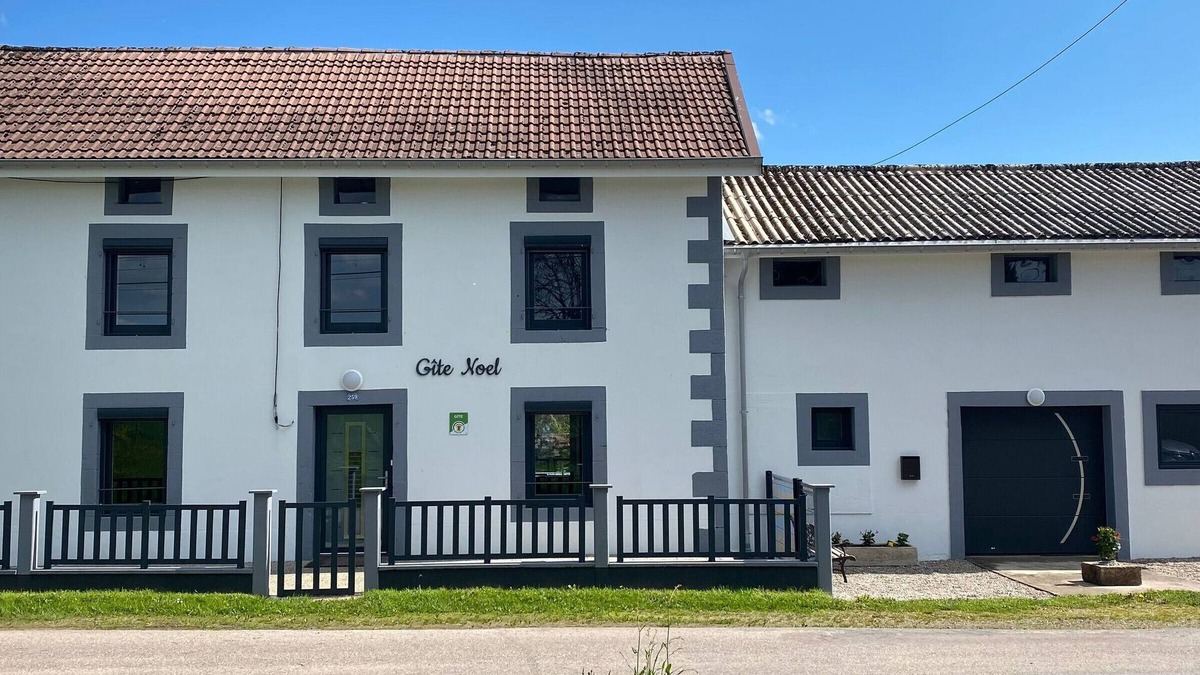 Plombieres-les-Bains Cottage | Luxury Countryside Cottage with Sauna, Spa & Electric Car Charging - Sleeps 5