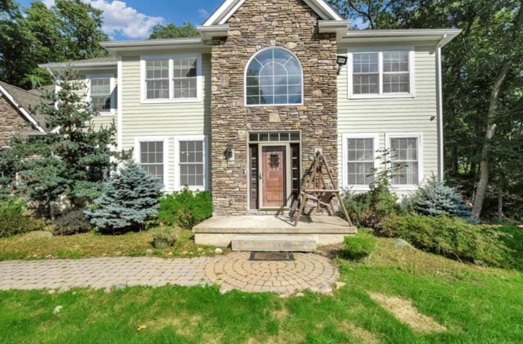Town of Tuxedo House | Luxury Country Home w. Sauna! Next Door to Fair