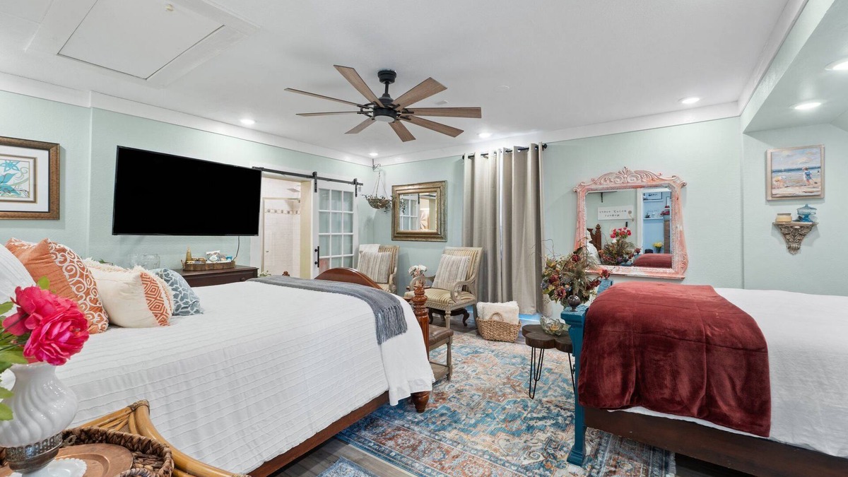 Chipley Bed & Breakfast | Luxury Country Stay - Indoor heated pool, Spa, Art Studio, Breakfast, Hot Tub