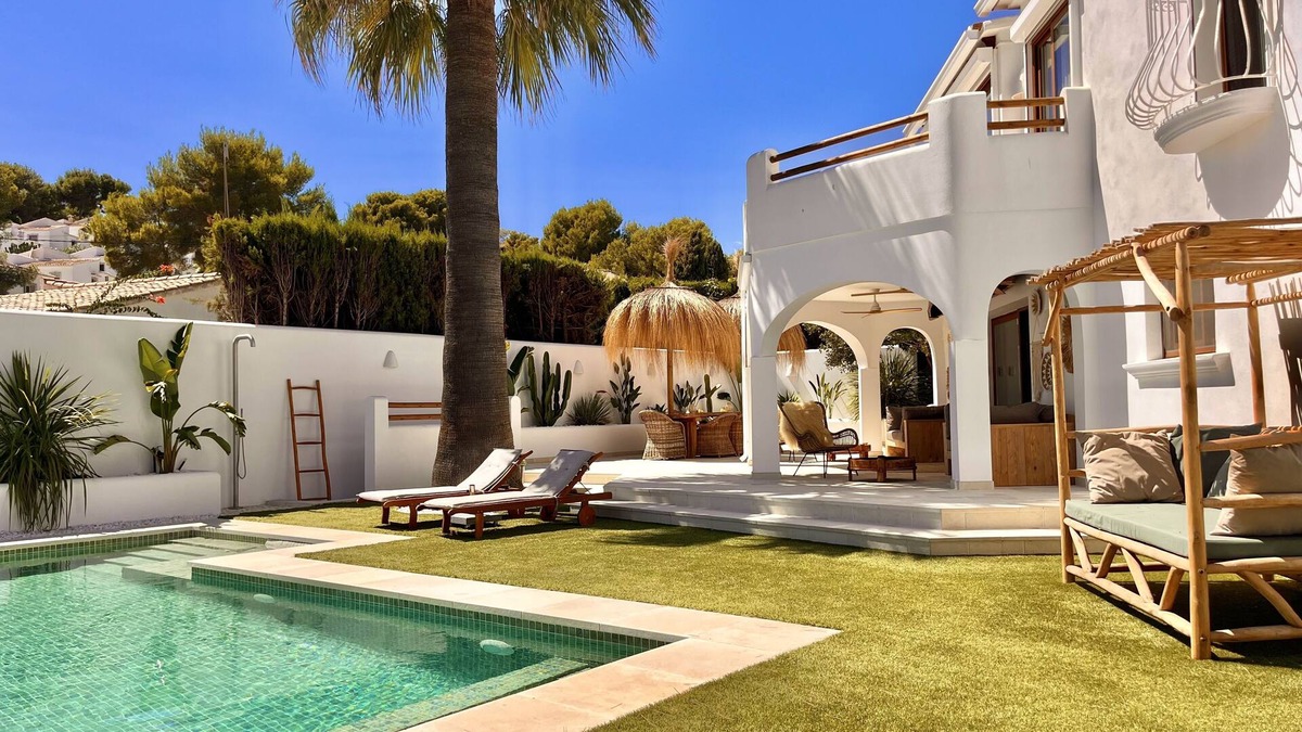El Portet Villa | Luxury, cozy beach villa, within walking distance the sandy beach and with private pool