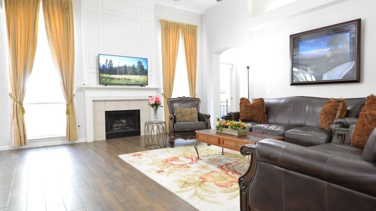 Barker House | Luxury Cozy Quiet Clean 1 Story Entire House Katy