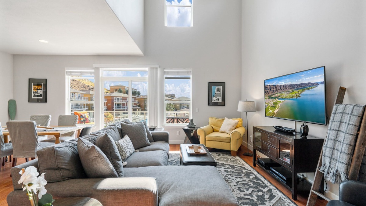 Quincy House | Luxury @ Crescent Bar! Pool & Free Golf!