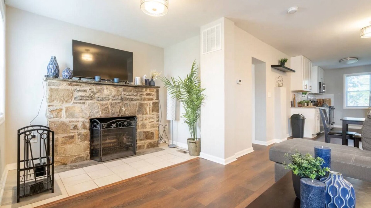Cylburn House | Luxury Cylburn Home -Walking Distance to Mt. Sinai Hospital & Cylburn Arborateum