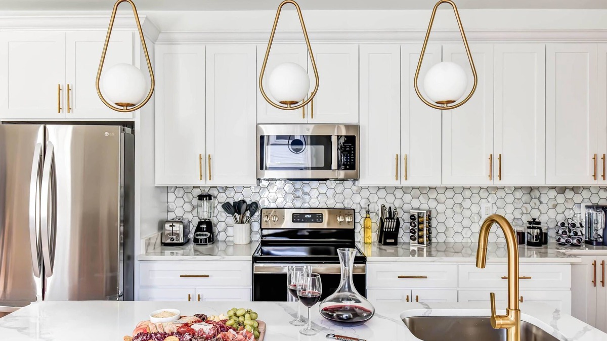 Park View Apartment | Luxury DC-Themed 6BR + Parking | 2 Blocks to Metro