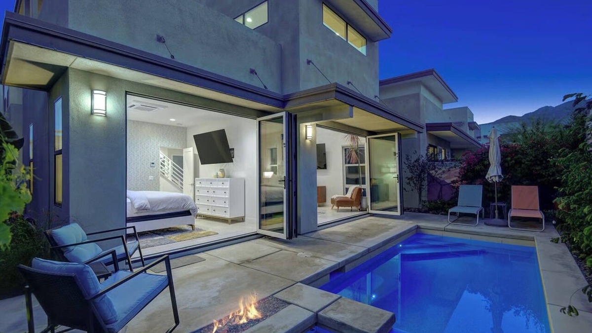 Palm Springs House | Luxury Desert Oasis in Premier Vibe Community Escape to a stunning retreat.