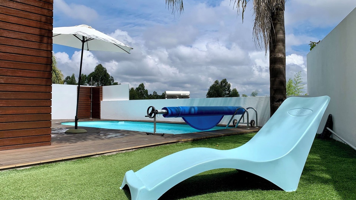 Mozelos Villa | Luxury design villa with private heated pool, near the city of Porto!