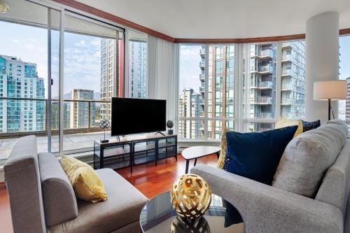 Coal Harbour Apartment | Luxury Designer Apartment In The Heart Of Downtown