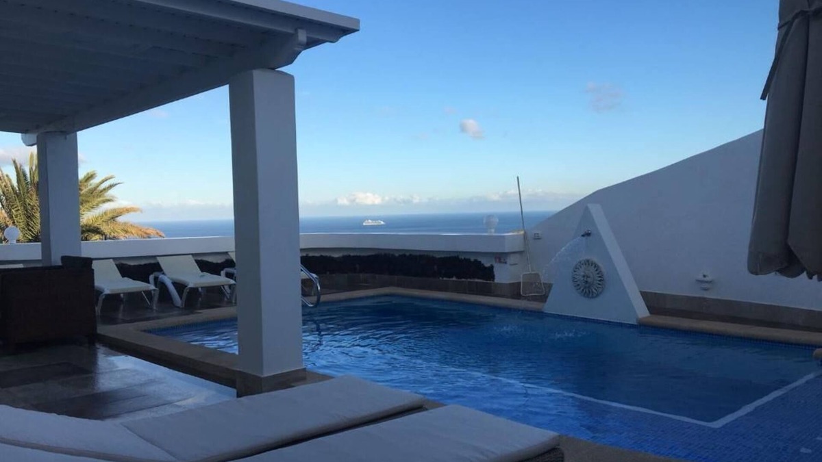Tias Villa | Luxury detached villa: private heated pool, WIFI , A.C. & ocean view