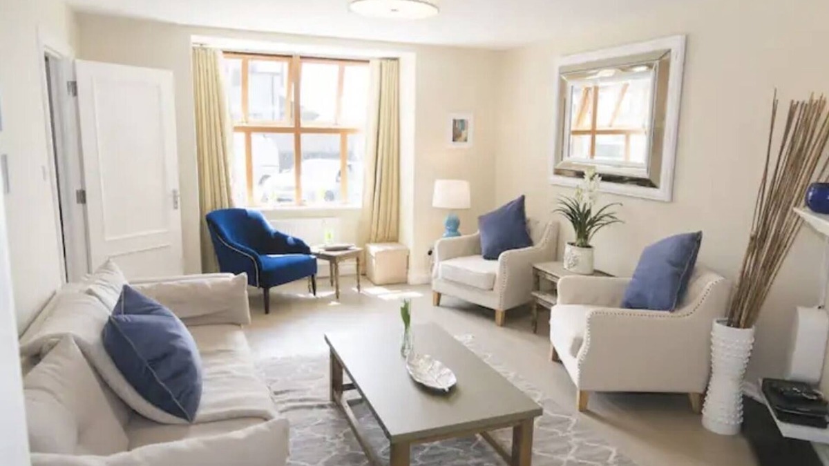 Dingle House | Luxury Dingle Home close to town center, 4 bedrooms