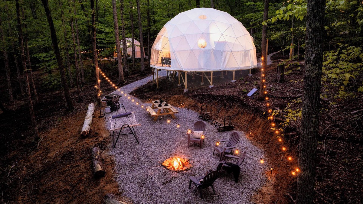 Robbins Cabin | Luxury Dome Close w/Sauna, Fire Pit, Close to Brimstone, Big South Fork