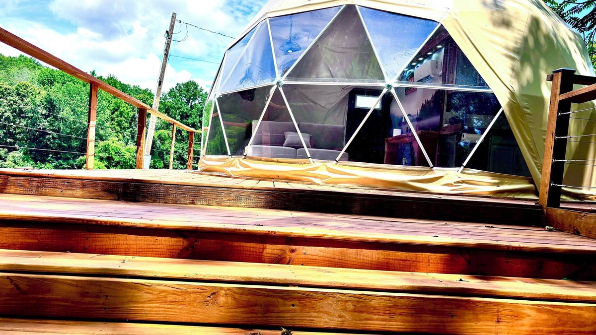 Albany Cottage | Luxury Dome Hot Tub Lake View Near Marina