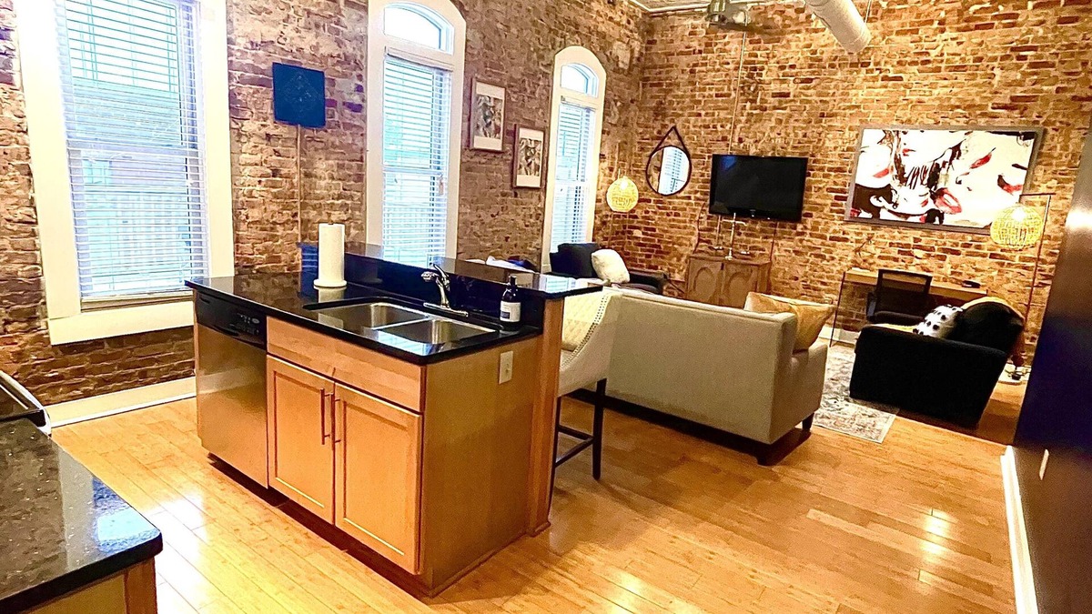 Jonesboro Condo | Luxury Downtown JB Condo-Designated Parking!