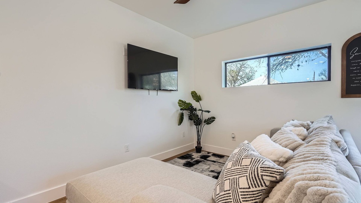Denver Heights House | Luxury Downtown Oasis, Pool Table, Near Riverwalk