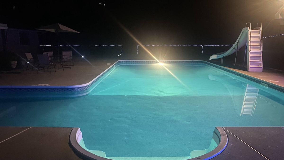 Lithonia House | Luxury Duplex: Great for Romantic Getaway or Family Vacation (8 GUESTS MAXIMUM)