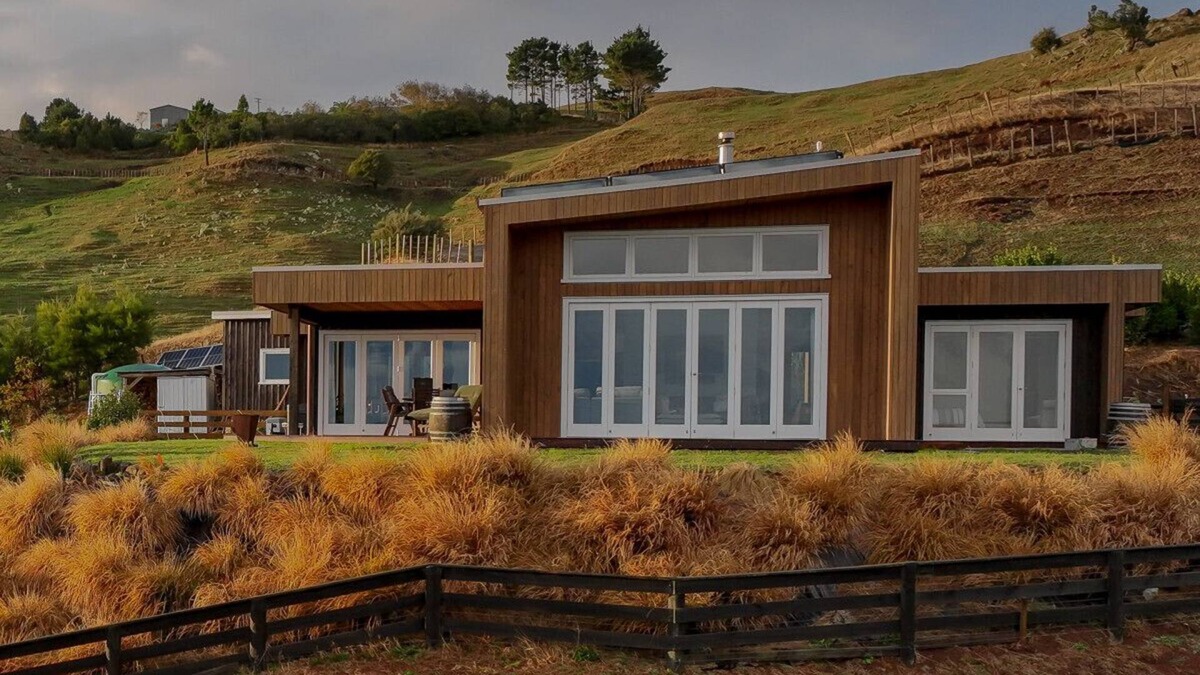 Raglan House | Luxury Eco-friendly Off Grid Getaway Raglan