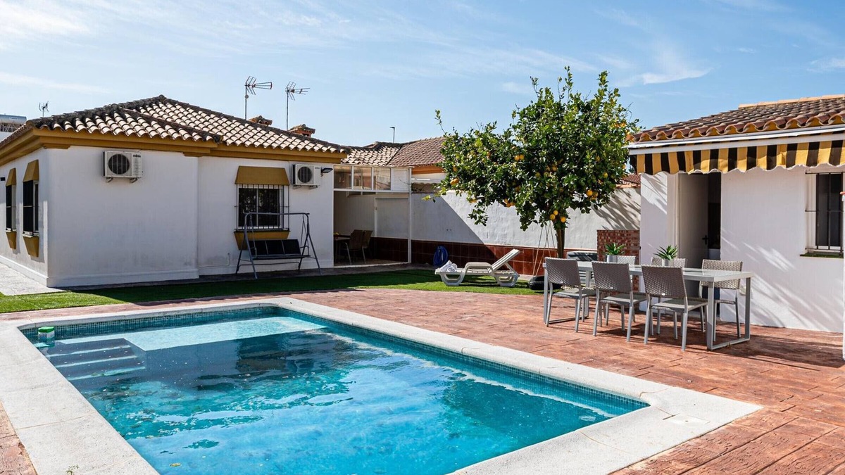 Poblado Sancti Petri House | Luxury villa in Chiclana, close to the beach