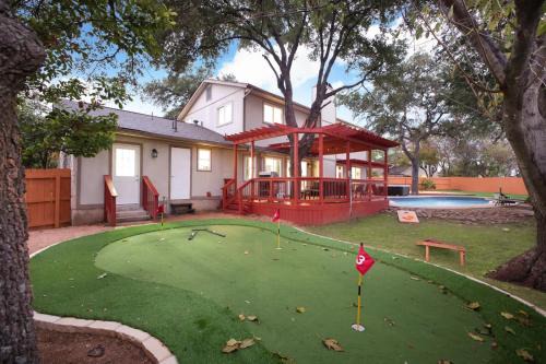 North San Antonio - SAT House | Luxury Escape Pool Sportscourt Games & Theater
