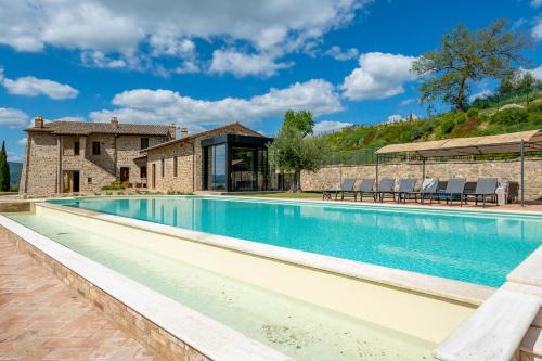 Torricella Villa | Luxury Estate Villa Trasimena Lake