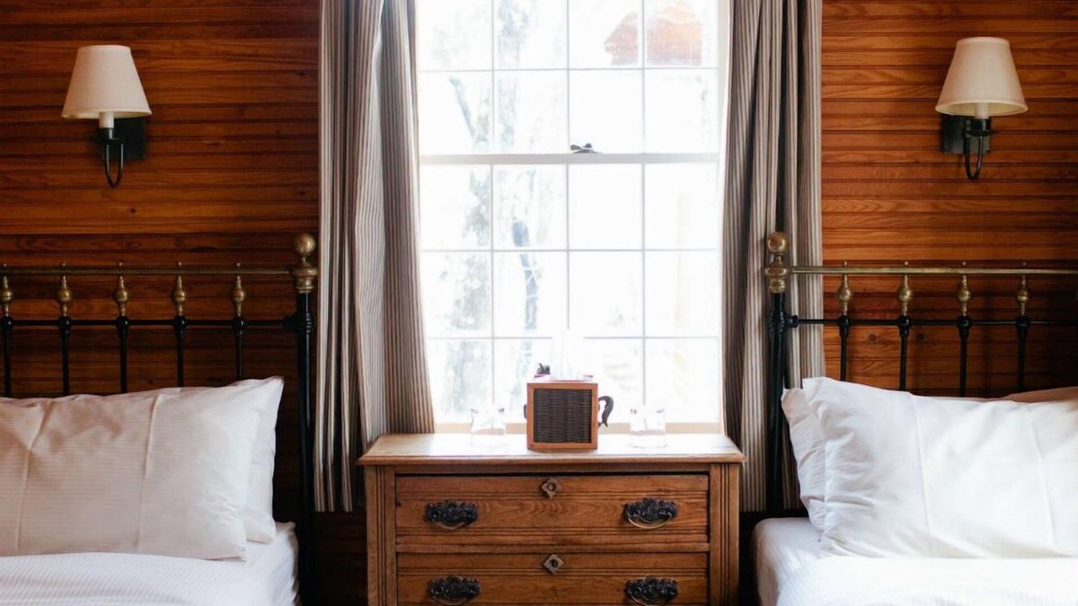Warren Hotel | Luxury family suite and you can bring the dog!