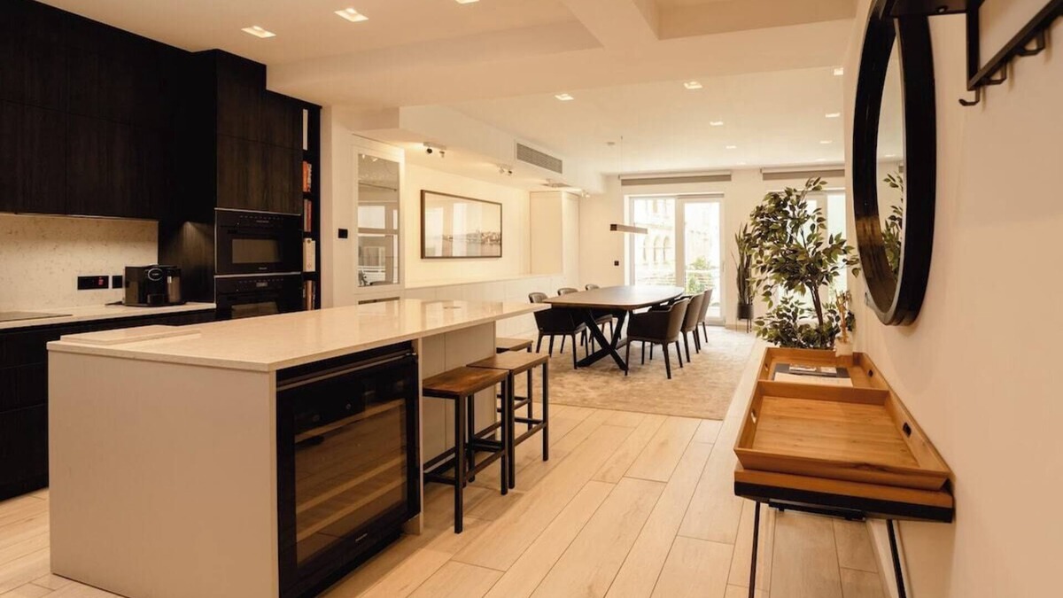 Madliena Apartment | Luxury flat near shopping & swimming