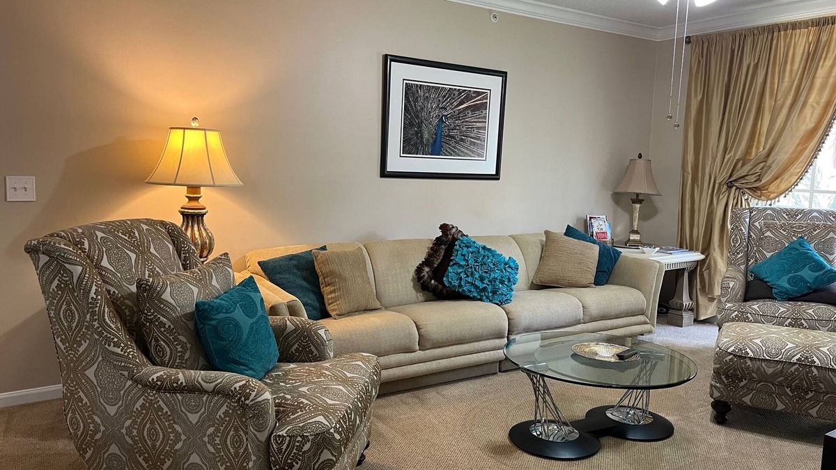 Downtown West Palm Beach Condo | "LUXURY FOR LESS" in the heart of Rosemary Sq/30-Day Minimum Discounted Rate